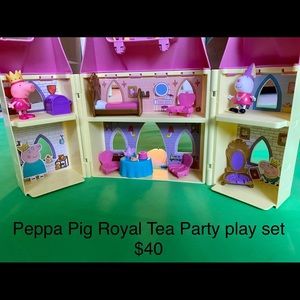 Perfect condition! Peppa Pig’s Princess Castle Playset with Figurines